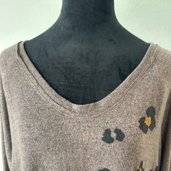 NWOT MARONIE Chic Brown Leopard Print Top - Picture 4 of 6